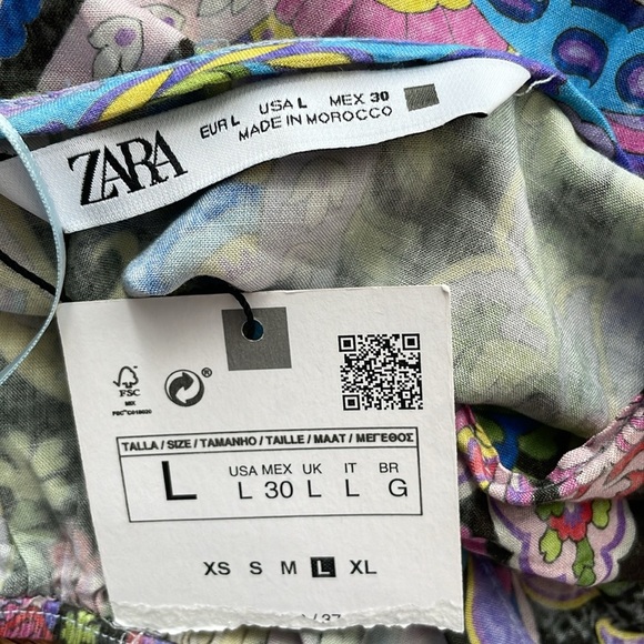 Zara Paisley Printed Cropped Top. Twist Front. Puff Sleeves. Size Large. NWT. - Picture 9 of 14